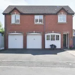 Rent 4 bedroom house in West Midlands