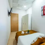 Rent a room of 250 m² in Valencia