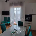 Rent 3 bedroom apartment of 100 m² in Latina