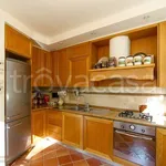 Rent 4 bedroom house of 125 m² in Cetona