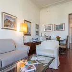 Rent 3 bedroom apartment in Florence