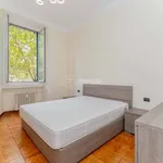 Rent 2 bedroom apartment of 53 m² in Milano