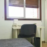 Rent a room of 220 m² in Madrid