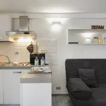 Rent 1 bedroom apartment of 323 m² in Genoa