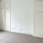 Rent 4 bedroom flat in Yorkshire And The Humber