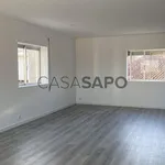 Rent 3 bedroom house of 166 m² in Viana do Castelo