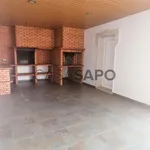 Rent 5 bedroom house of 373 m² in Leiria