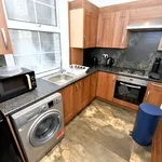 Rent 2 bedroom flat of 54 m² in London