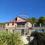 Rent 8 bedroom house of 370 m² in Alassio