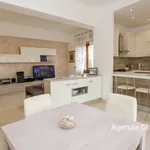 Rent 1 bedroom apartment of 91 m² in Genova