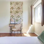 Rent a room in lisbon