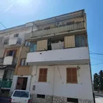 Affitto 3 camera appartamento di 95 m² in Reggio di Calabria