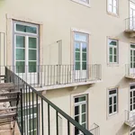 Rent 1 bedroom apartment of 65 m² in Lisbon