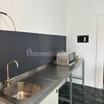 Affitto 3 camera appartamento di 92 m² in Naples