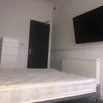 Rent 8 bedroom house in Wales