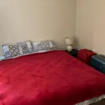 Rent 1 bedroom apartment in Hillcrest