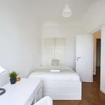 Rent a room in lisbon