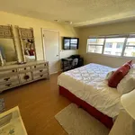 Rent 2 bedroom apartment of 109 m² in Sarasota