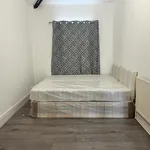 Rent 2 bedroom flat in Luton