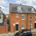 Rent 3 bedroom house in South East England