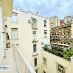 Affitto 5 camera appartamento di 110 m² in Naples