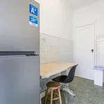 Rent a room in lisbon