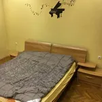 Rent 3 bedroom apartment of 100 m² in Център - ЦУМ