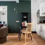 Appartement de 517 m² avec 1 chambre(s) en location à Paris