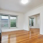 Rent 2 bedroom apartment in Caulfield North