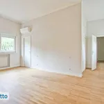 Rent 6 bedroom apartment of 450 m² in Rome