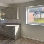 Rent 3 bedroom flat in South West England