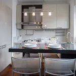 Rent 6 bedroom apartment of 100 m² in Milan