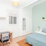 Alquilo 8 dormitorio apartamento de 143 m² en Valencia