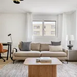 Miete 2 Schlafzimmer wohnung von 764 m² in Zurich