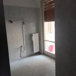 Affitto 4 camera appartamento di 120 m² in Taranto