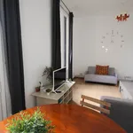 Rent a room of 123 m² in Barcelona