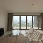 Rent 3 bedroom apartment of 200 m² in Bangkok