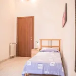 Rent a room in rome