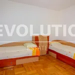 Rent 2 bedroom apartment of 50 m² in Спортна зала