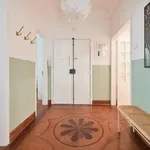 Rent 6 bedroom apartment in Lisbon