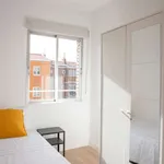 Rent a room of 63 m² in madrid