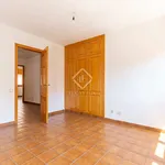 Rent 4 bedroom house of 242 m² in Barcelona