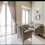 Rent 7 bedroom apartment of 300 m² in Firenze