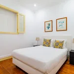 Rent 3 bedroom apartment of 120 m² in Lisbon