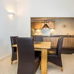 Rent 2 bedroom flat in Swansea