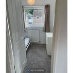 Rent 3 bedroom apartment in Yorkshire And The Humber