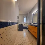 Rent 5 bedroom apartment of 180 m² in Bari