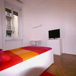 Rent a room in milan