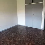 Rent 2 bedroom apartment in Roodepoort