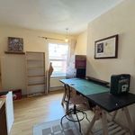 Rent 3 bedroom house in East Midlands